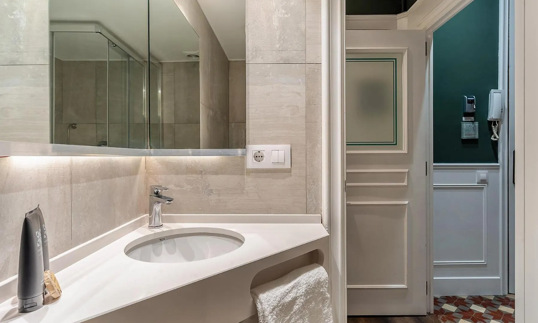 Enjoybcn Tallers Apartment Barcelona